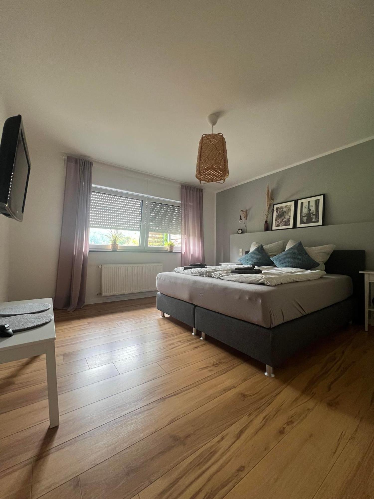 Moderne Familienfreundliche Wohnung Am Waldrand Von Pruem Mit Terrasse Dış mekan fotoğraf