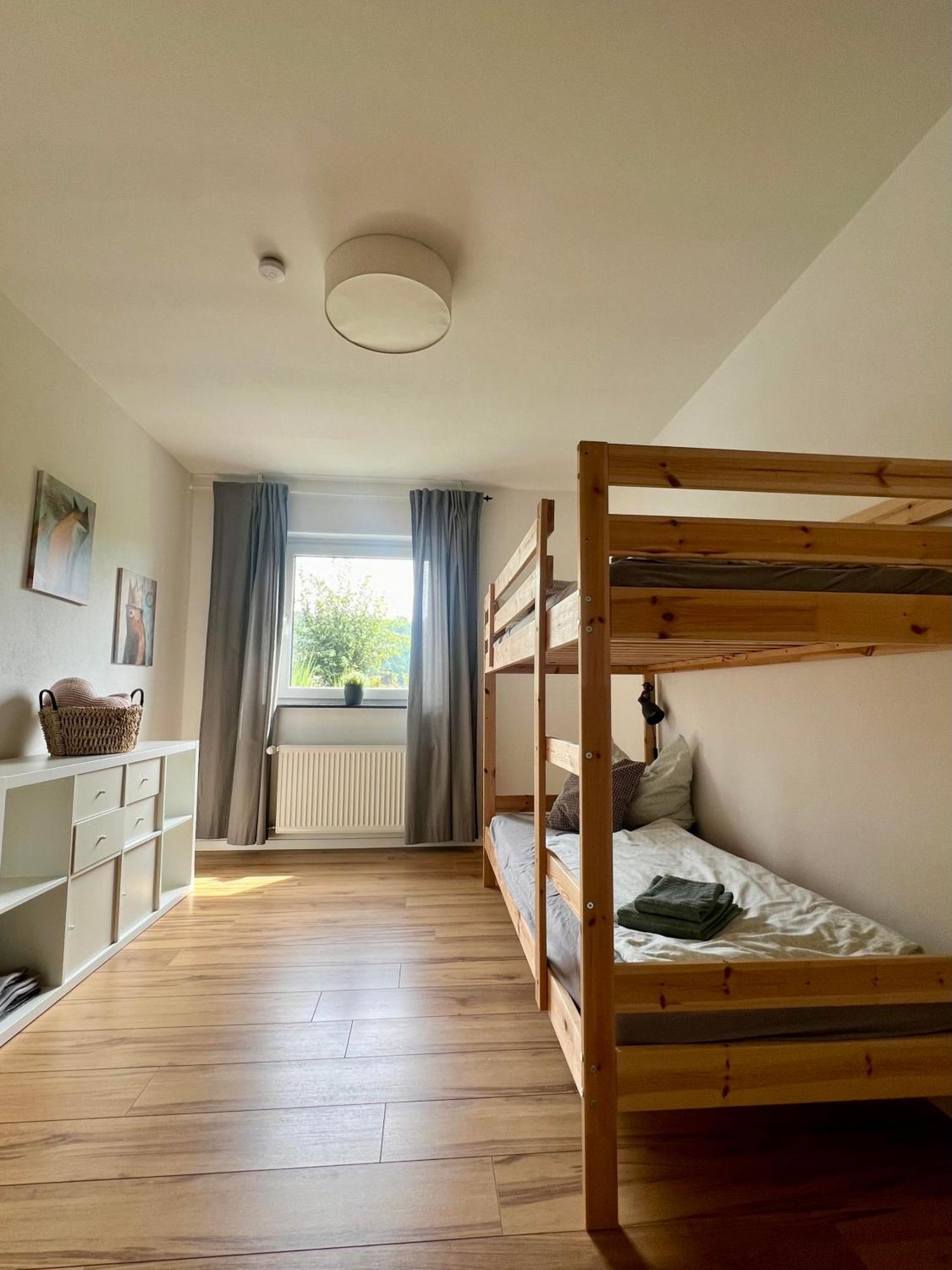 Moderne Familienfreundliche Wohnung Am Waldrand Von Pruem Mit Terrasse Dış mekan fotoğraf
